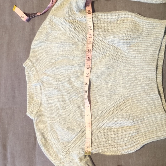 Quince 100% Yak Wool Pointelle Sweater, size XS - Picture 2 of 5